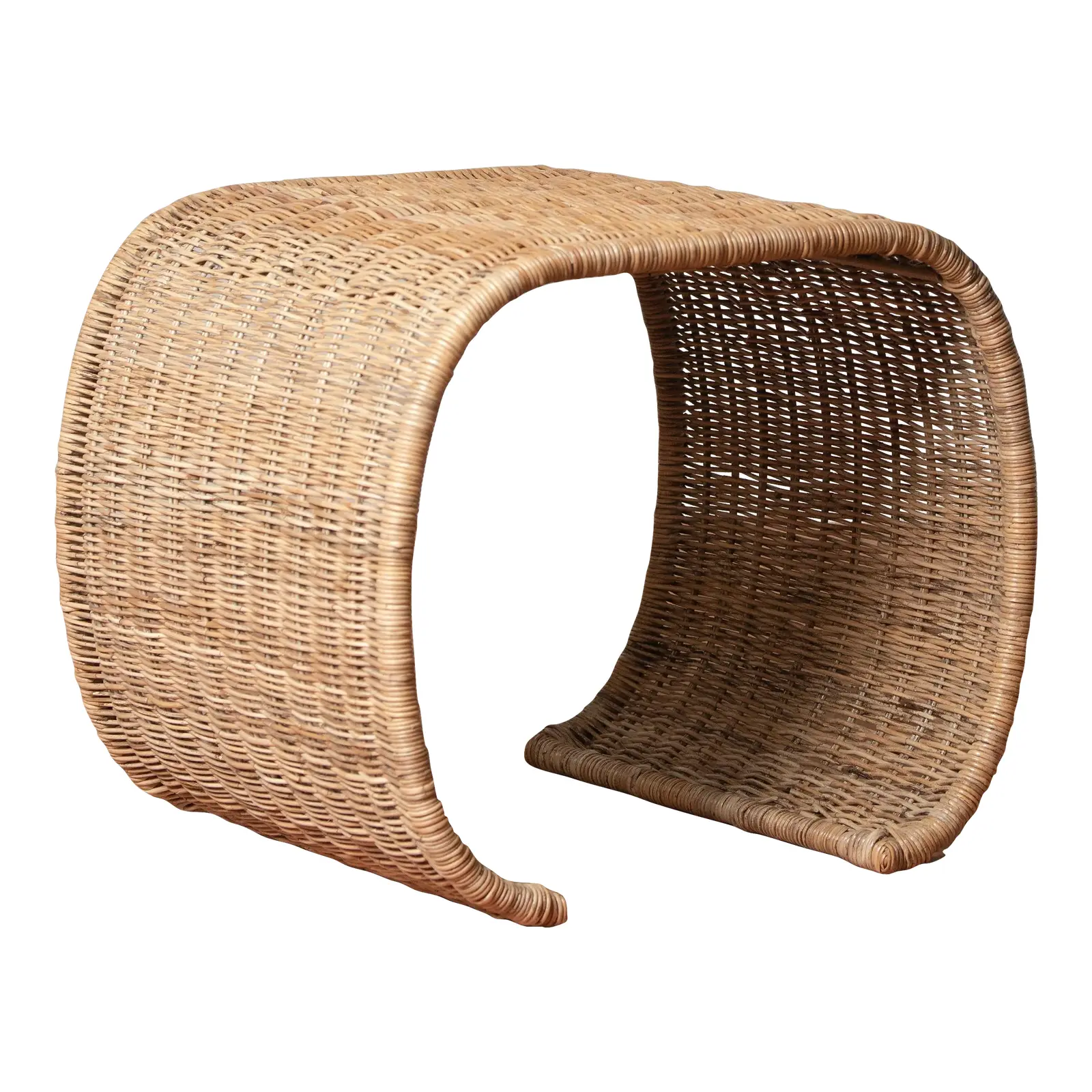 vintage-inspired-healdsburg-wicker-side-table-5885